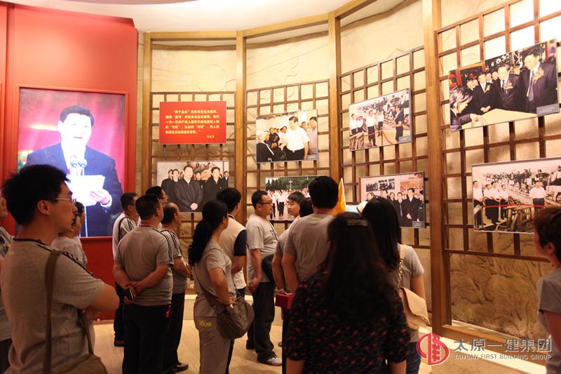 項管處組織黨員和團員青年赴西柏坡參觀學習