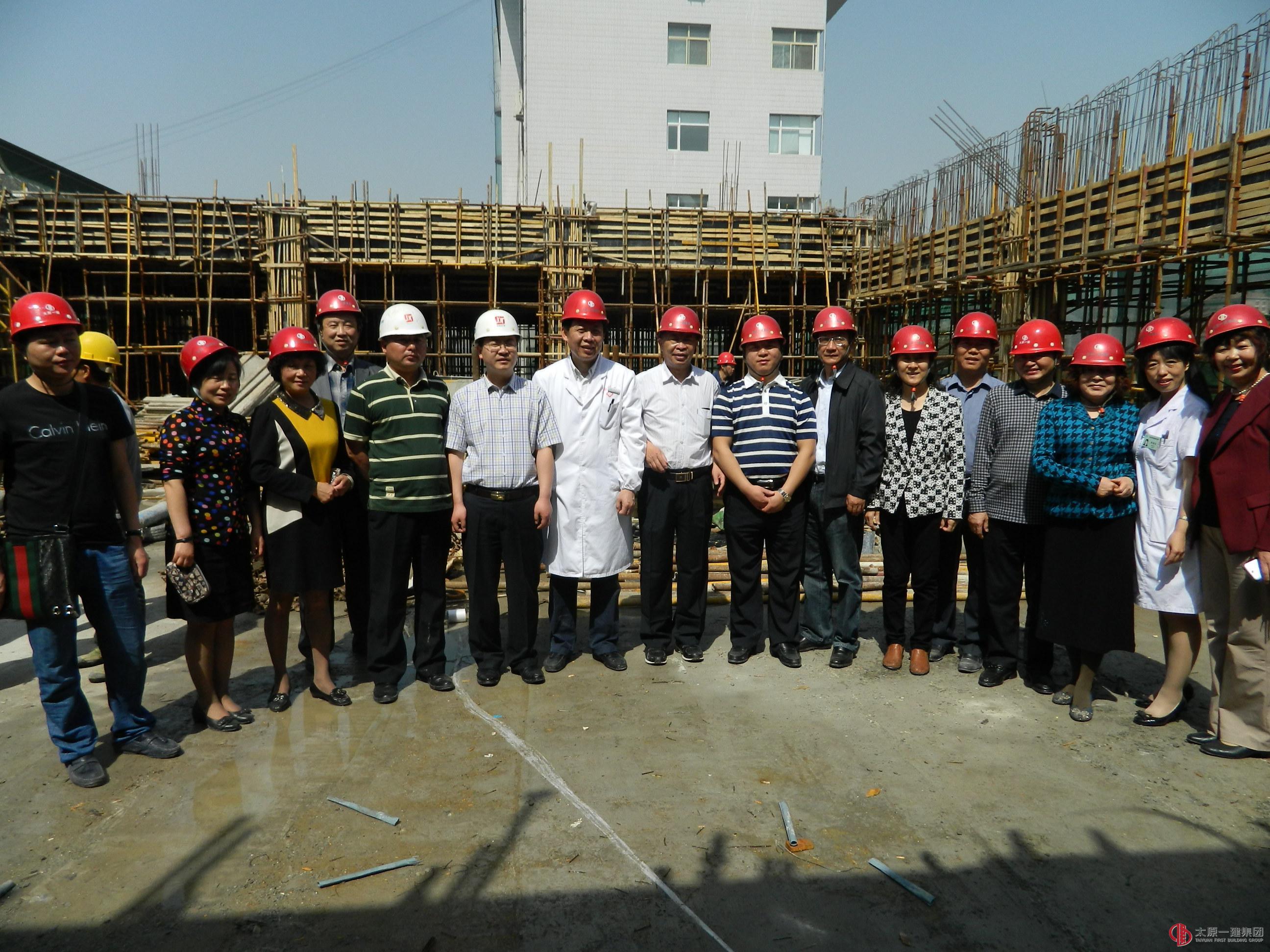 三分公司承建的山西省眼科醫院門診樓主體工程順利封頂